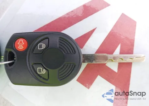 2014 Ford Escape S z USA, uszkodzony, nr VIN 1FMCU0F74EUB95618